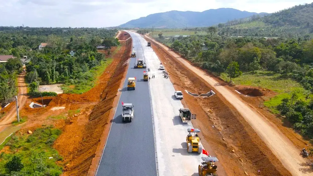 Hạ tầng bứt tốc Khánh Hòa 2025